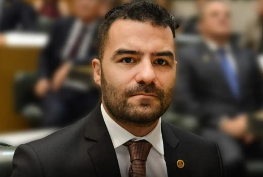 Conselho de Ética aprova cassação de Arthur do Val, o Mamãe Falei