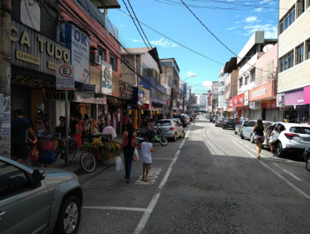 O comércio nas três principais cidades do Vale do Aço estará de portas fechadas nesta sexta-feira (15)