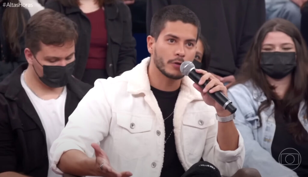 Arthur comenta fim da amizade com Paulo André; "Não posso obrigar"