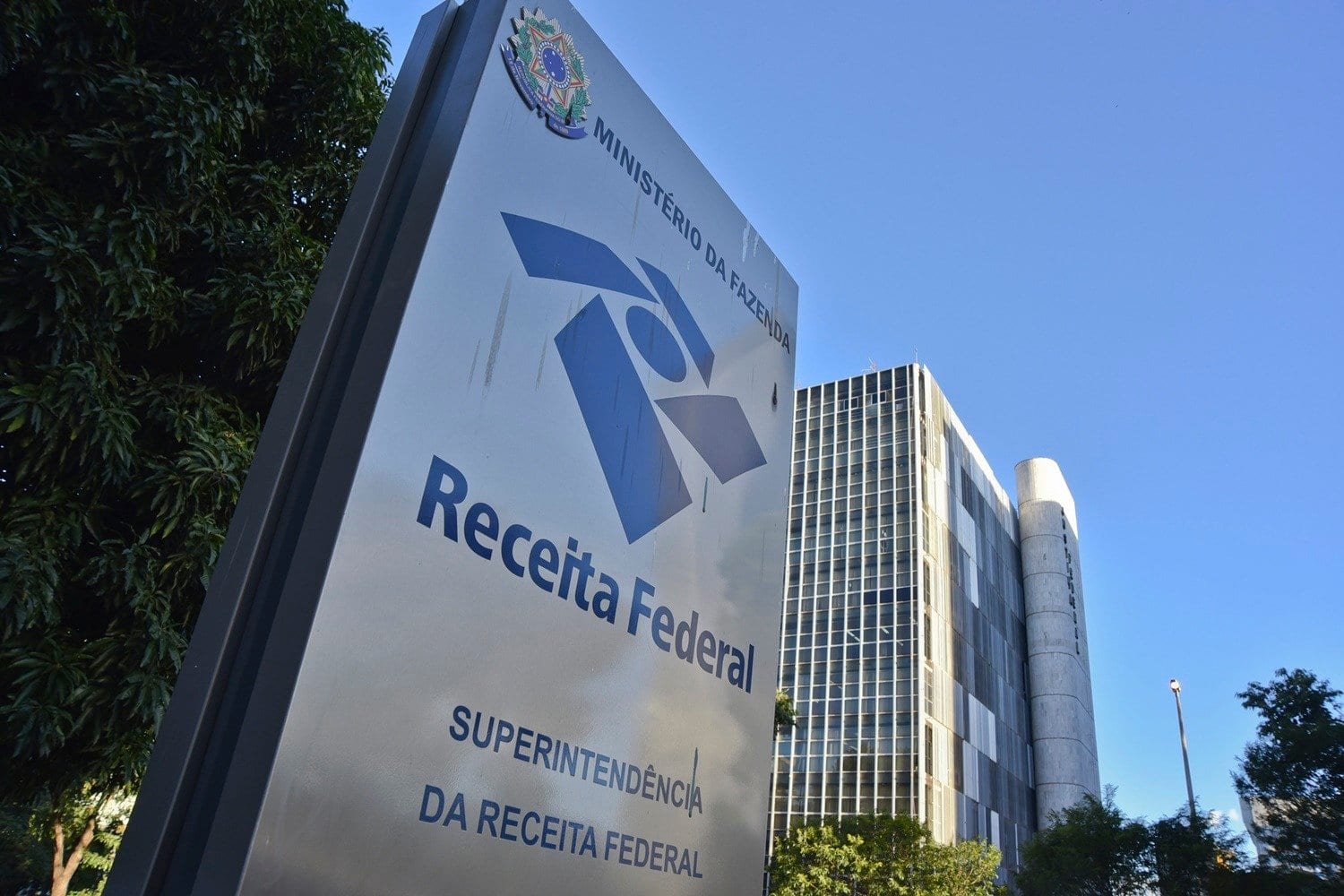 Receita alerta para golpe envolvendo a regularização de CPF; veja como funciona