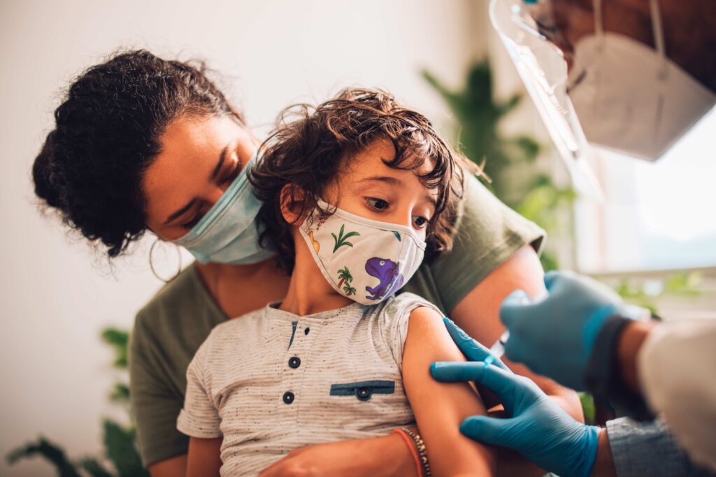 Covid-19: vacinação infantil chega a crianças de 3 anos em Ipatinga