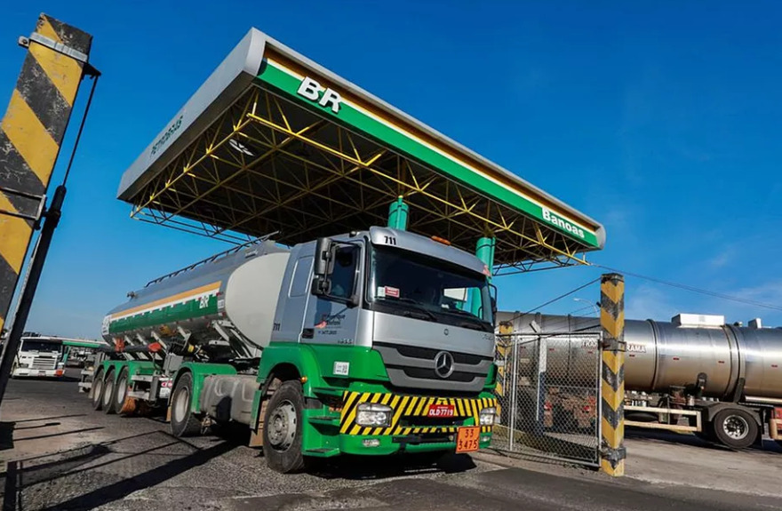 Petrobras anuncia nova redução no preço do diesel