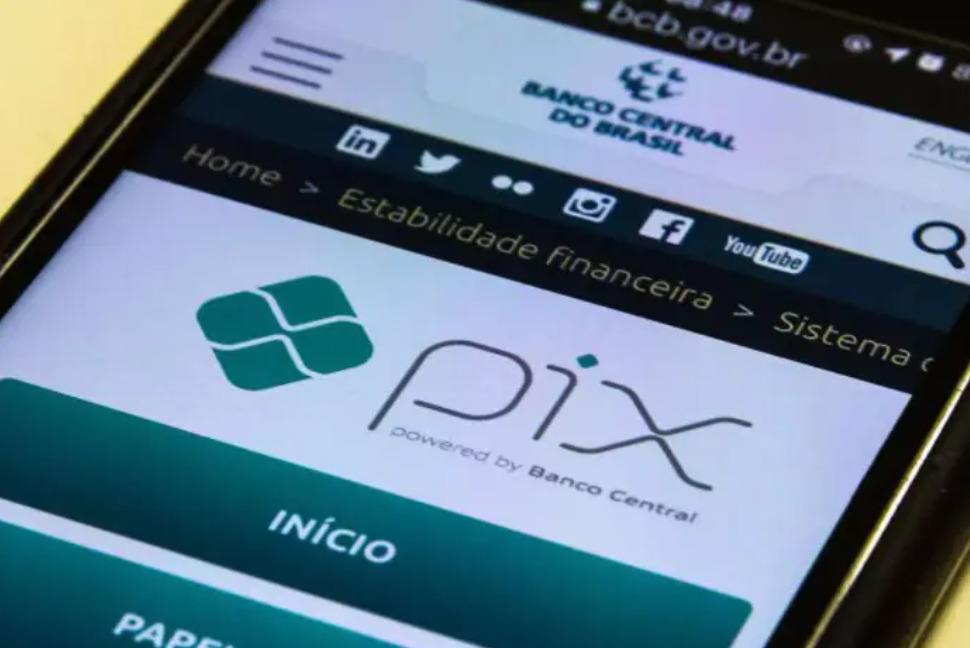 Mulher se recusa a devolver R$ 19 mil de PIX recebido por engano de ONG