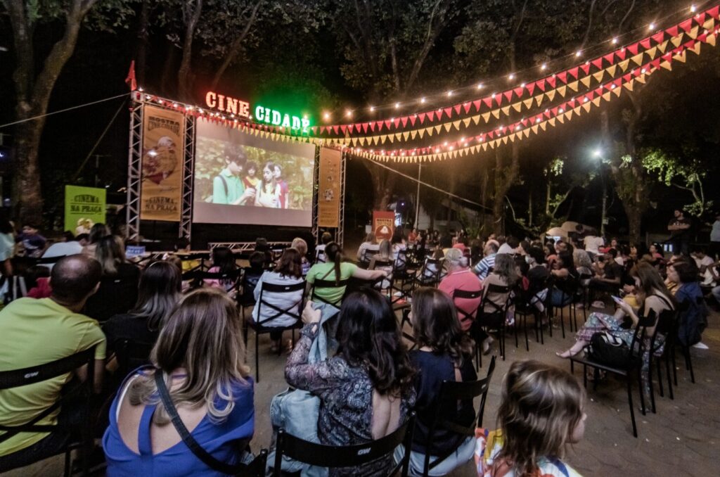 Cinema na praça: Após estréia no Imbaúbas, outros bairros de Ipatinga receberá a Mostra