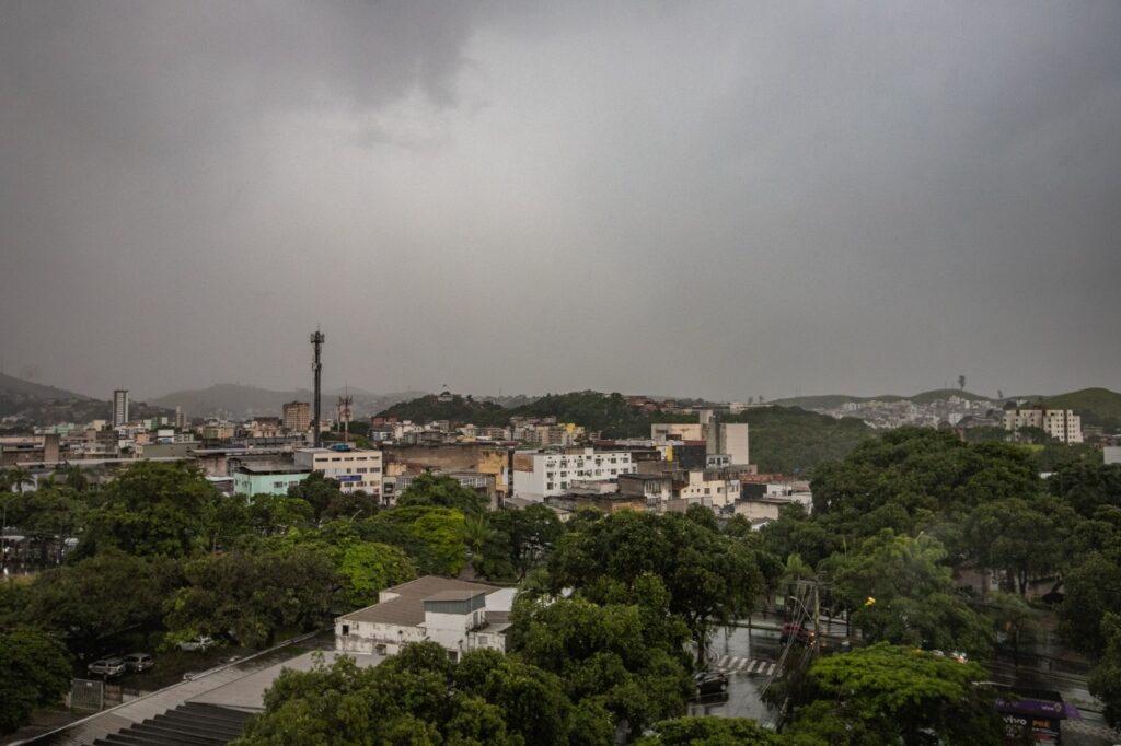 Tempo deverá permanecer instável nos próximos dias, adianta Defesa Civil de Ipatinga
