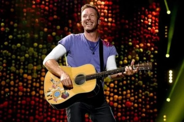 Vídeo: Coldplay canta música em português no Rock in Rio e enlouquece web
