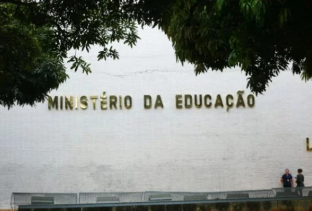 “Não há corte”, diz ministro sobre bloqueio de verba das universidades