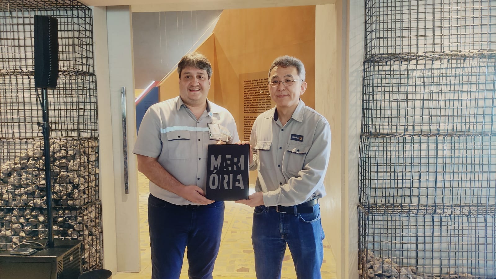 Usiminas comemora 60 anos de operações com lançamento de livro