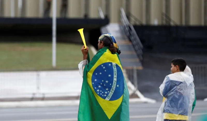 Forças Armadas divulgam nota condenando 'eventuais excessos cometidos em manifestações'