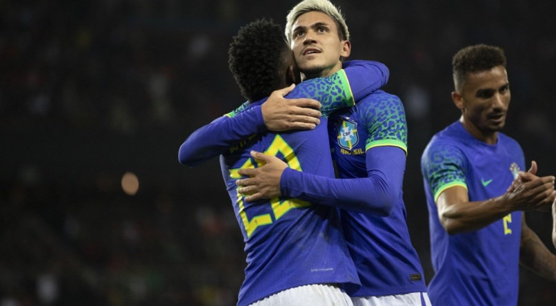Governo autoriza expediente mais curto em dias de jogos da seleção na Copa