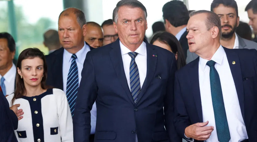 Bolsonaro pede ao TSE anulação de votos em parte das urnas nas eleições de 2022