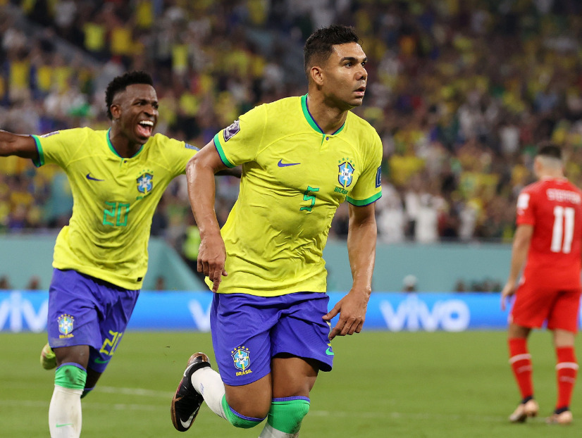 Casemiro faz golaço, Brasil vence a Suíça, e vai às oitavas da Copa do Mundo
