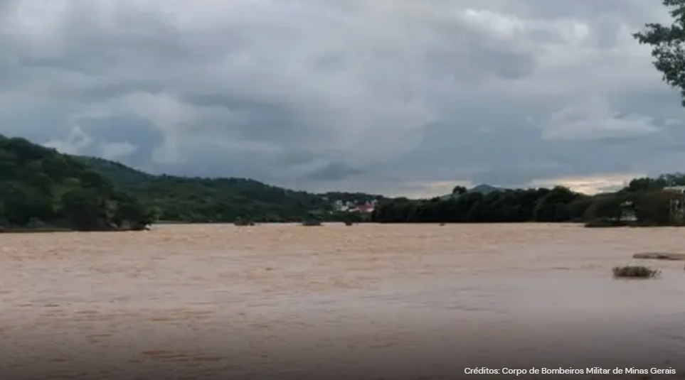 Nível do rio Doce em Governador Valadares