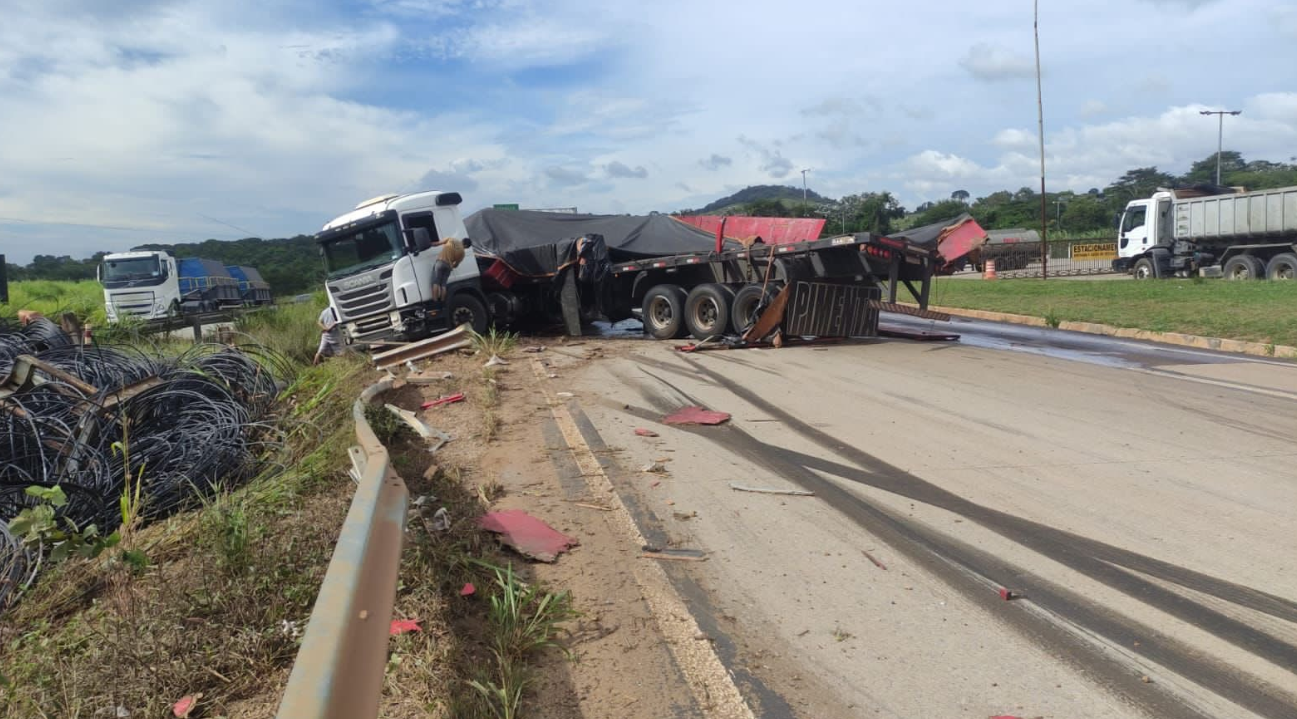 BR-381 é interditada devido a acidente na pista sentido Vale do Aço