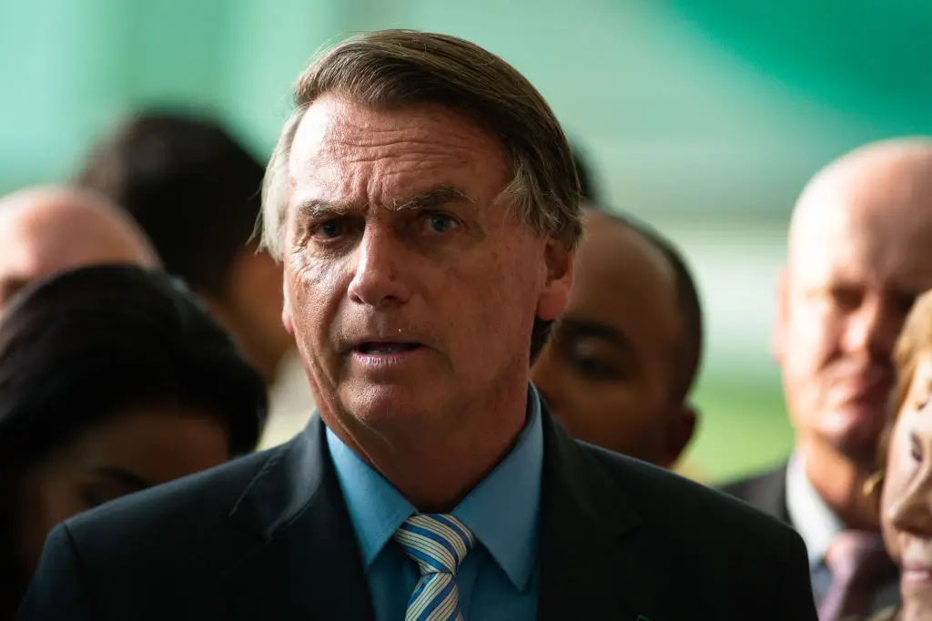 Moraes retira sigilo das decisões que autorizaram buscas na casa de Bolsonaro