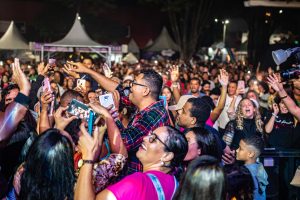 Praça 1° de Maio fica completamente lotada nos 3 dias de EXPOINOX
