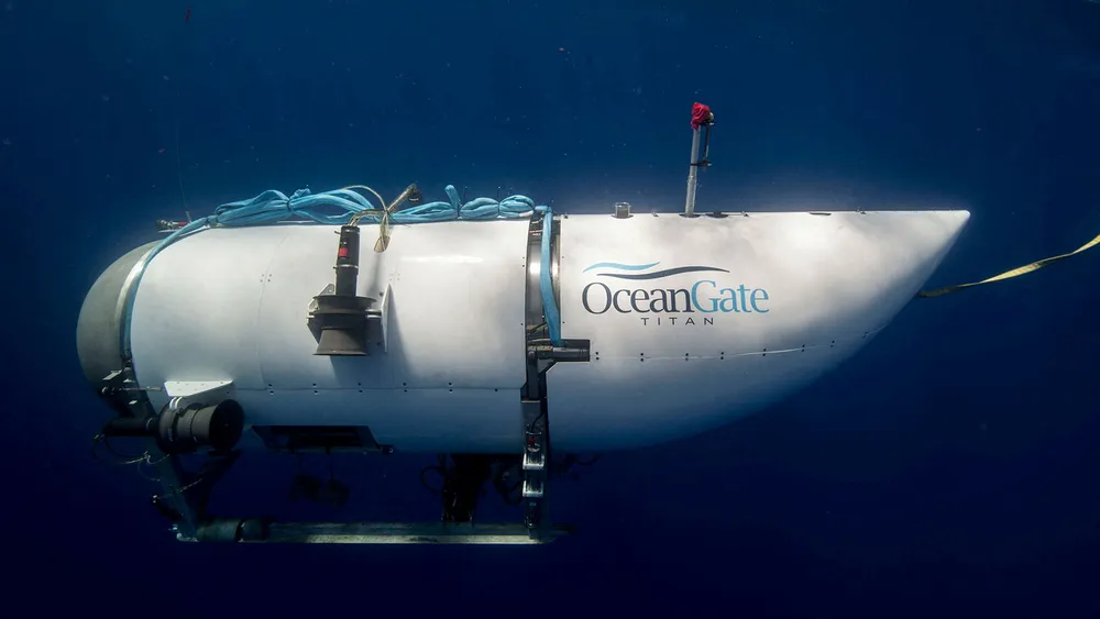 Destroços do submarino Titan, que implodiu durante expedição ao Titanic, chegam ao Canadá