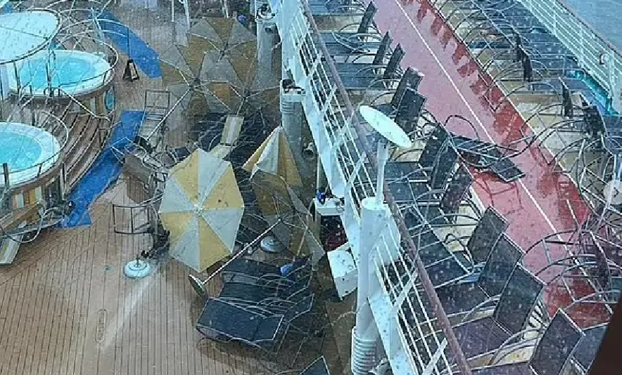 Cruzeiro é atingido por tempestade de vento nos EUA; VÍDEO