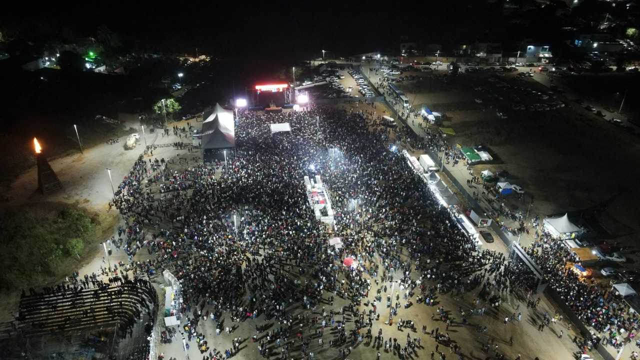 Rodeio de Santana do Paraíso terá João Neto e Frederico como atração principal