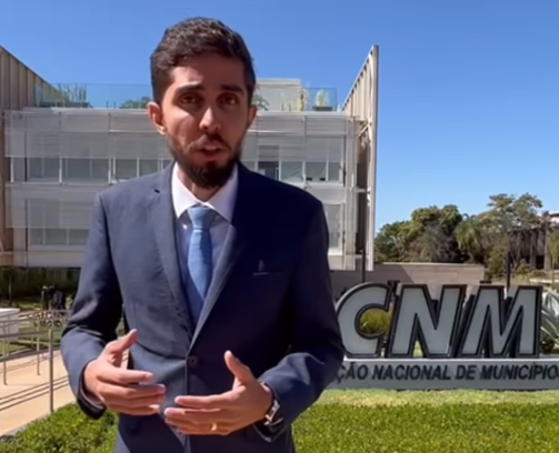 Gustavo Nunes, prefeito de Ipatinga, decreta luto de três dias após falecimento de Chico Ferramenta