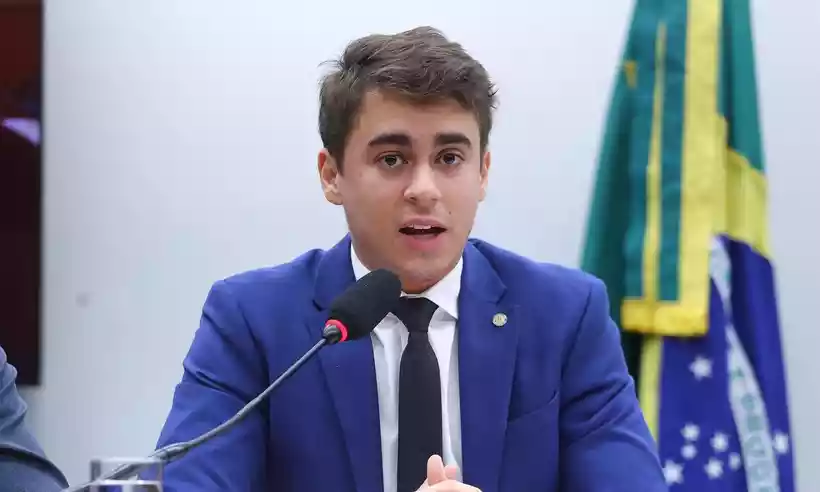 Justiça manda Nikolas Ferreira excluir postagens transfóbicas das redes