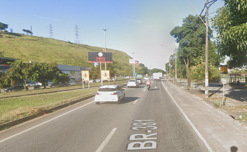 Mulher morre após ser atropelada em trecho urbano da BR-381, em Ipatinga