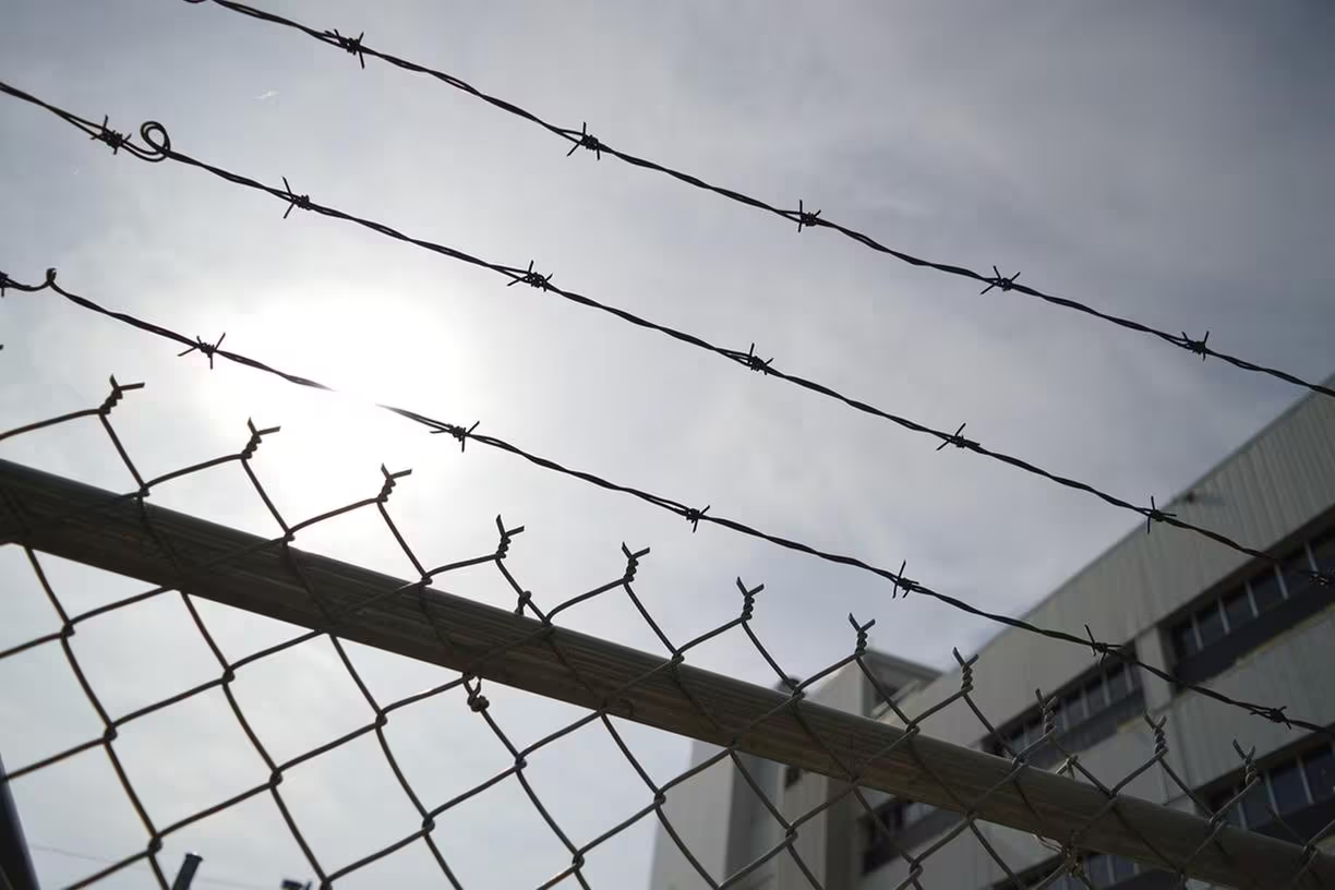 Homem morre três dias após chegar a presídio de MG; caso é investigado