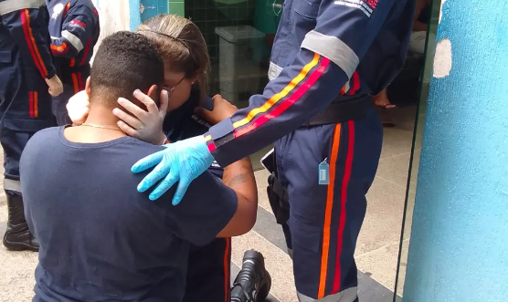 Bebê é salva após se afogar em poço e ter duas paradas cardiorrespiratórias, em MG