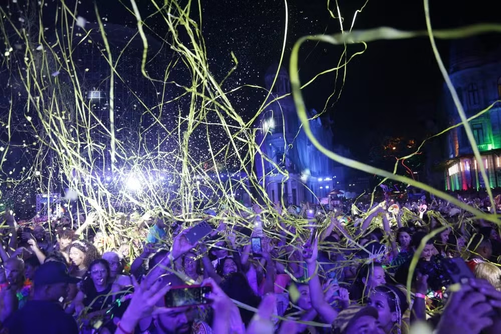 Faltar ao trabalho no Carnaval pode gerar demissão por justa causa