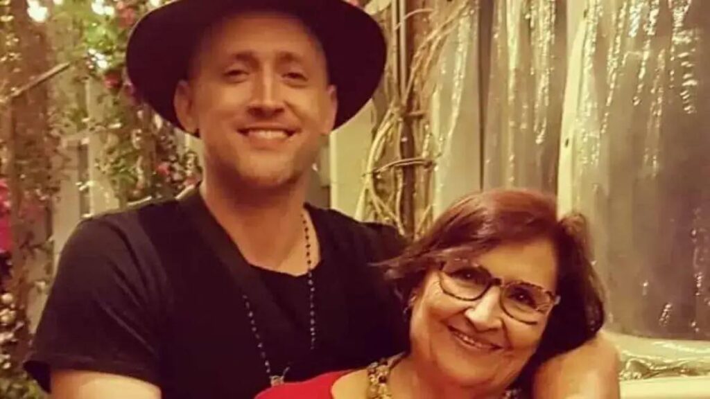 Como a mãe de Paulo Gustavo protegeu o humorista