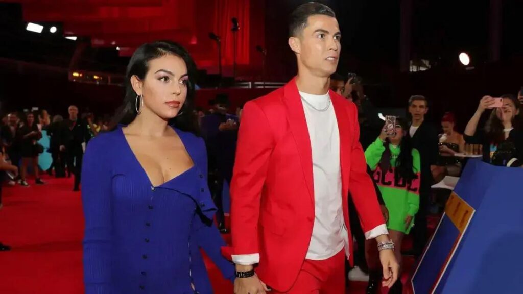 Cristiano Ronaldo: Mulher internada com pneumonia