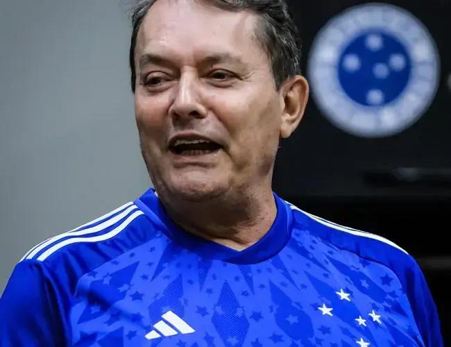 Cruzeiro Celebra Aniversário de Pedrinho com Torcedores