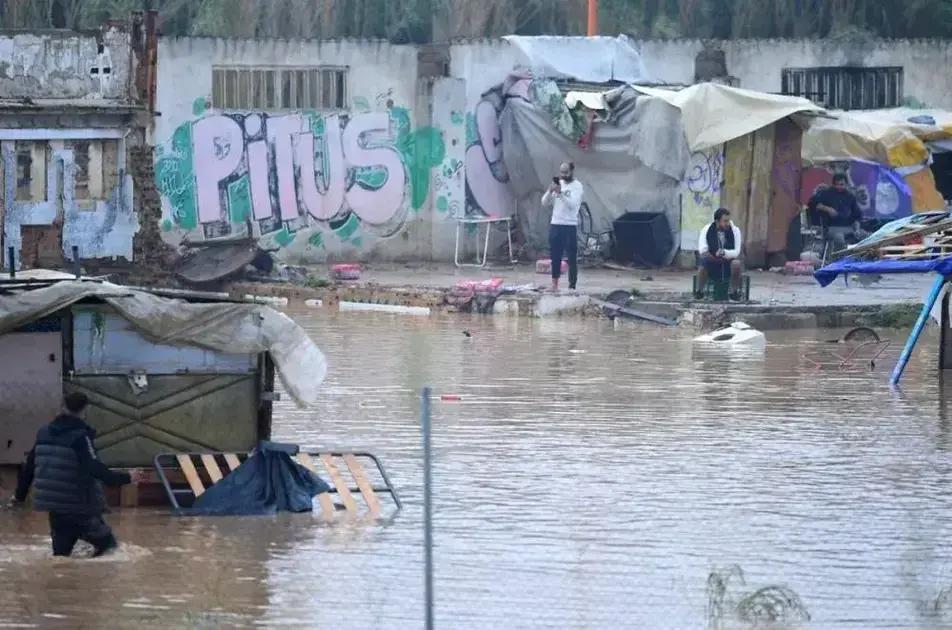 Inundações na Espanha: 95 mortos e resgate em Valência
