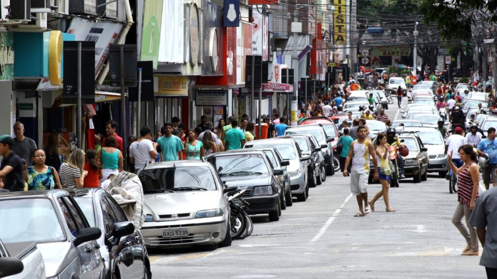 Comércio de Ipatinga terá horário especial de Natal em 2024