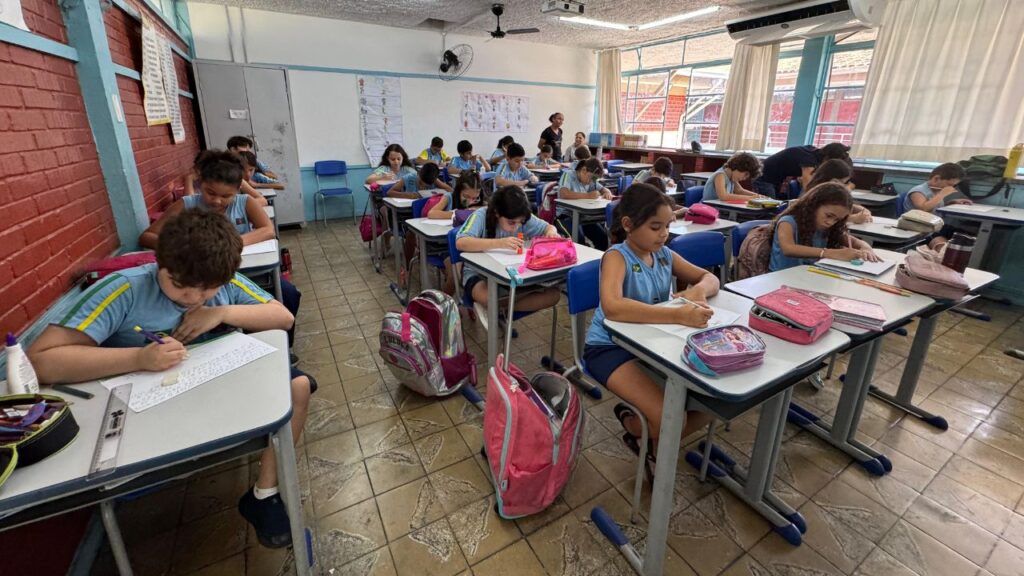 Concurso de frases e desenhos mobiliza alunos da rede municipal de Ipatinga