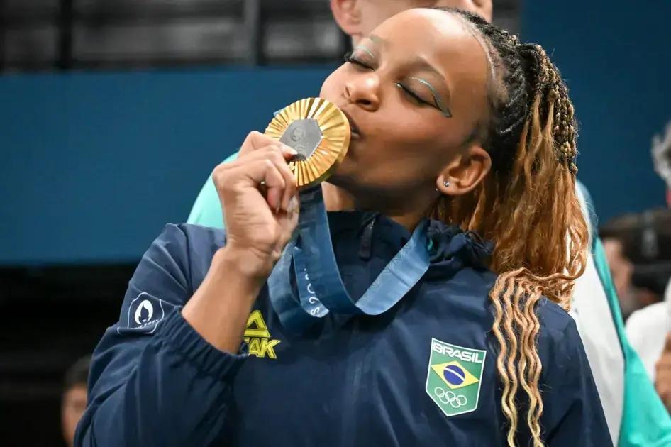 Aposentadoria de Rebeca Andrade: Decisão após Paris