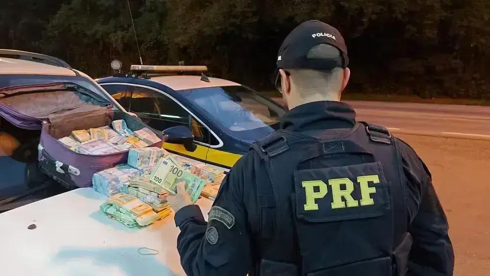 Funcionário do Banco do Brasil preso com R$ 1,5 milhão