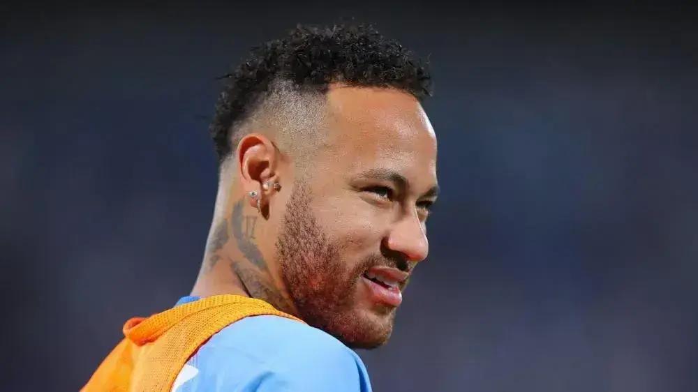 Mãe cria vaquinha de 10 mil euros para teste de DNA de Neymar