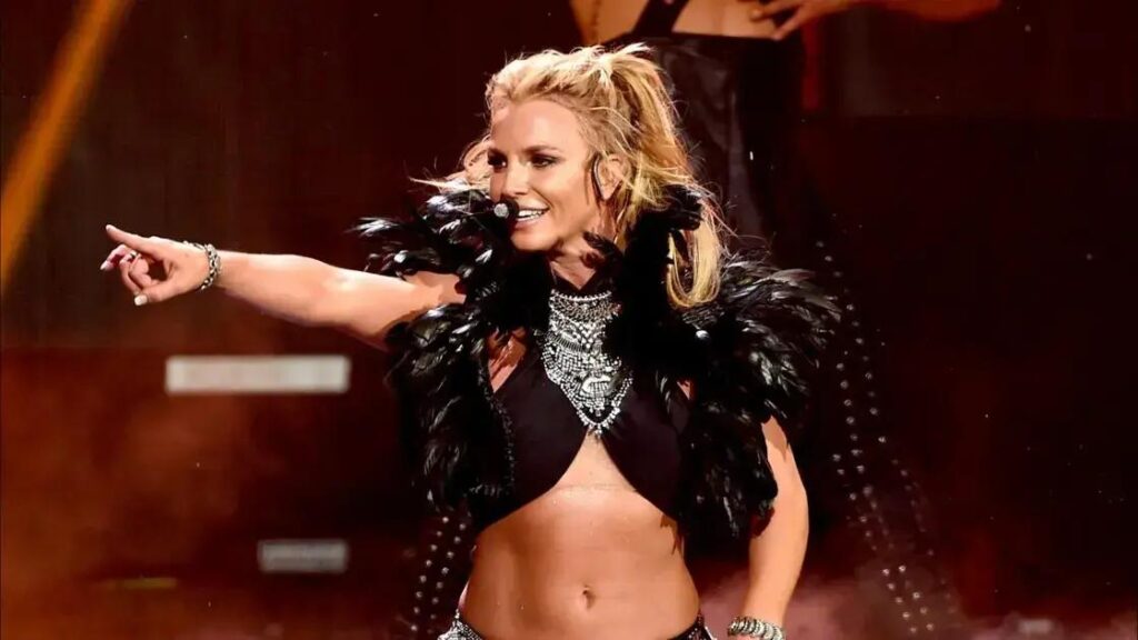 5 looks ousados de Britney Spears para celebrar seus 43 anos