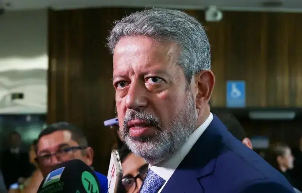 Arthur Lira rebate suspensão de emendas pelo STF