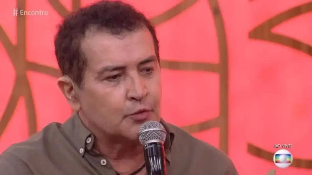 Beto Barbosa responde filho e defende esposa em polêmica