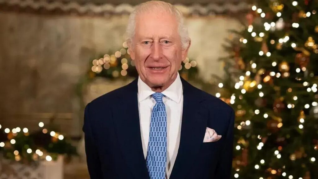 Rei Charles III quebra tradição real com mensagem de Natal
