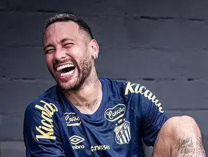 Justiça acolhe denúncia de Neymar contra Luana Piovani por difamação