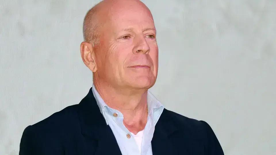 Bruce Willis é visto em Los Angeles após comemorar 70 anos
