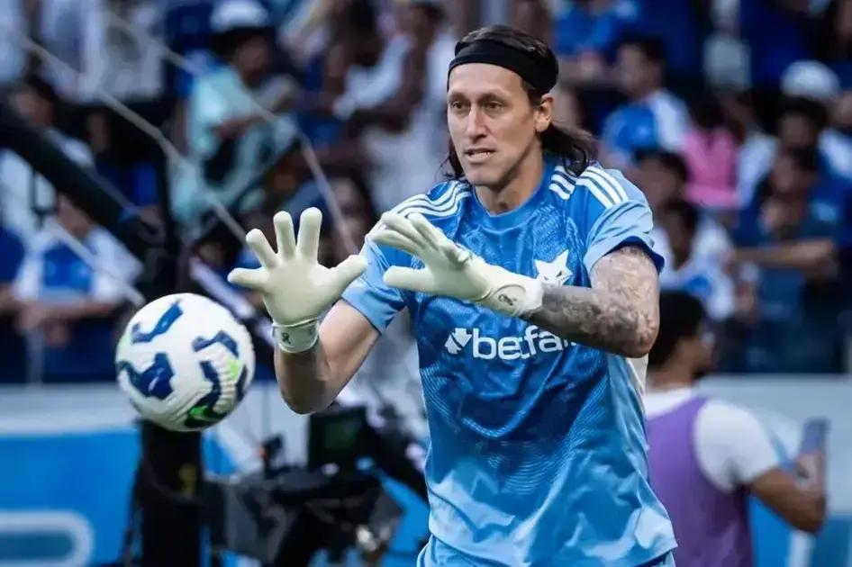 Cássio chega a 40 pênaltis defendidos e entra para o top 4 da história