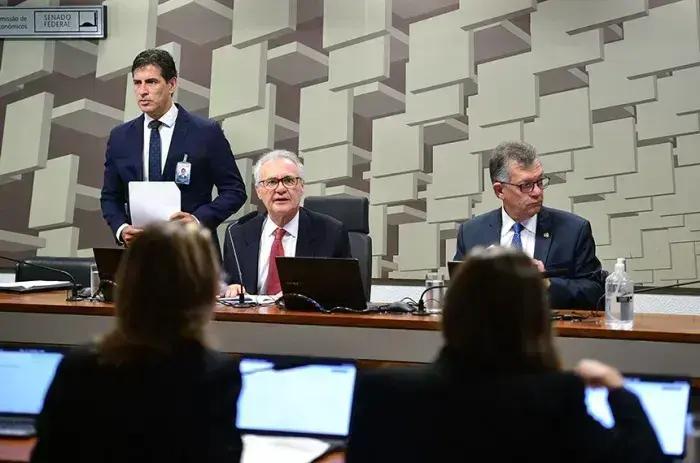 Comissão do Senado aprova regulamentação da profissão de quiropraxista
