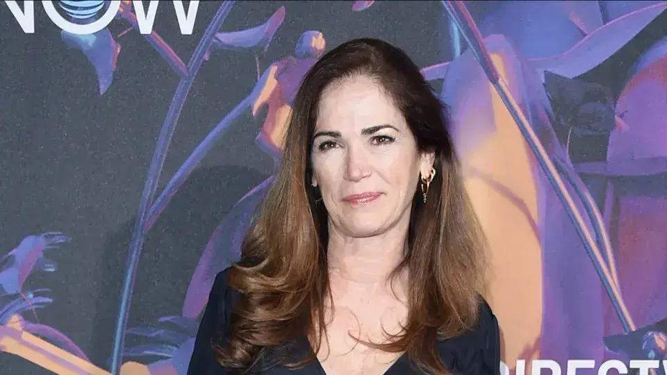 Atriz Kim Delaney é detida após conflito com marido em Los Angeles
