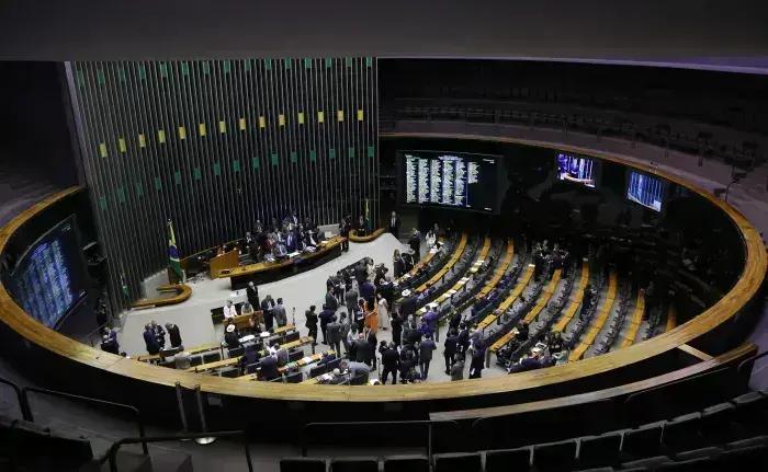 Câmara dos Deputados: Sessão de quarta-feira sob obstrução da oposição