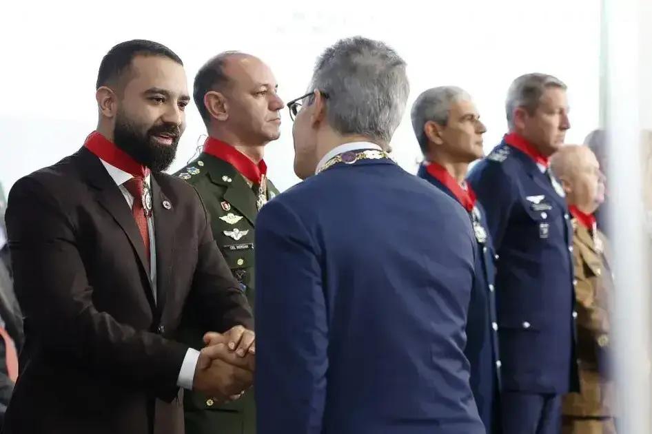 Deputado Lincoln Drumond é homenageado com Medalha da Inconfidência