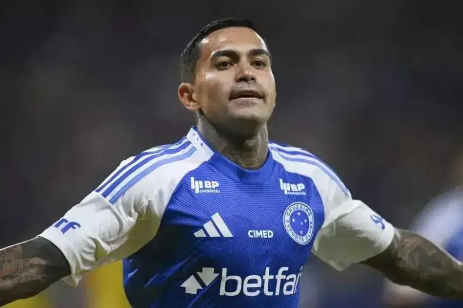 Dudu é afastado do jogo contra o Vasco após declaração polêmica